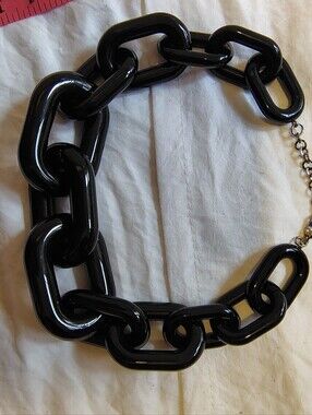 Women' Chucky chain Necklace